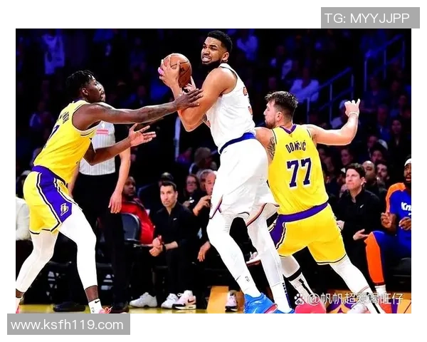 2009年湖人对阵尼克斯精彩回顾央视解说全程分析与精彩瞬间重温